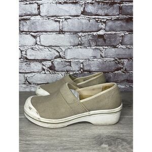 Dansko Volley Vegan Tan Beige Khaki Canvas Non Slip Clogs Women Sz 39EU/8.5M US